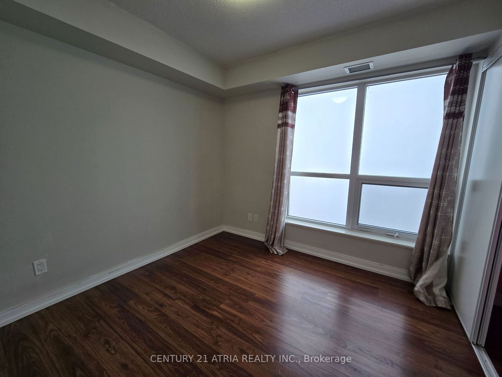 181 Village Green Sq, unit 2620 for rent