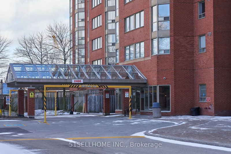 2466 Eglinton Ave E, unit 1201 for rent