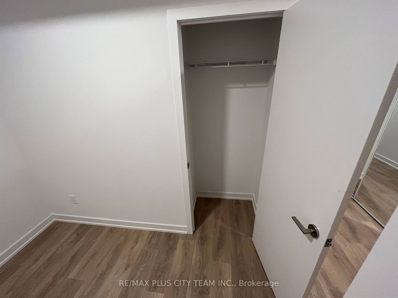 150 Logan Ave, unit 410 for rent