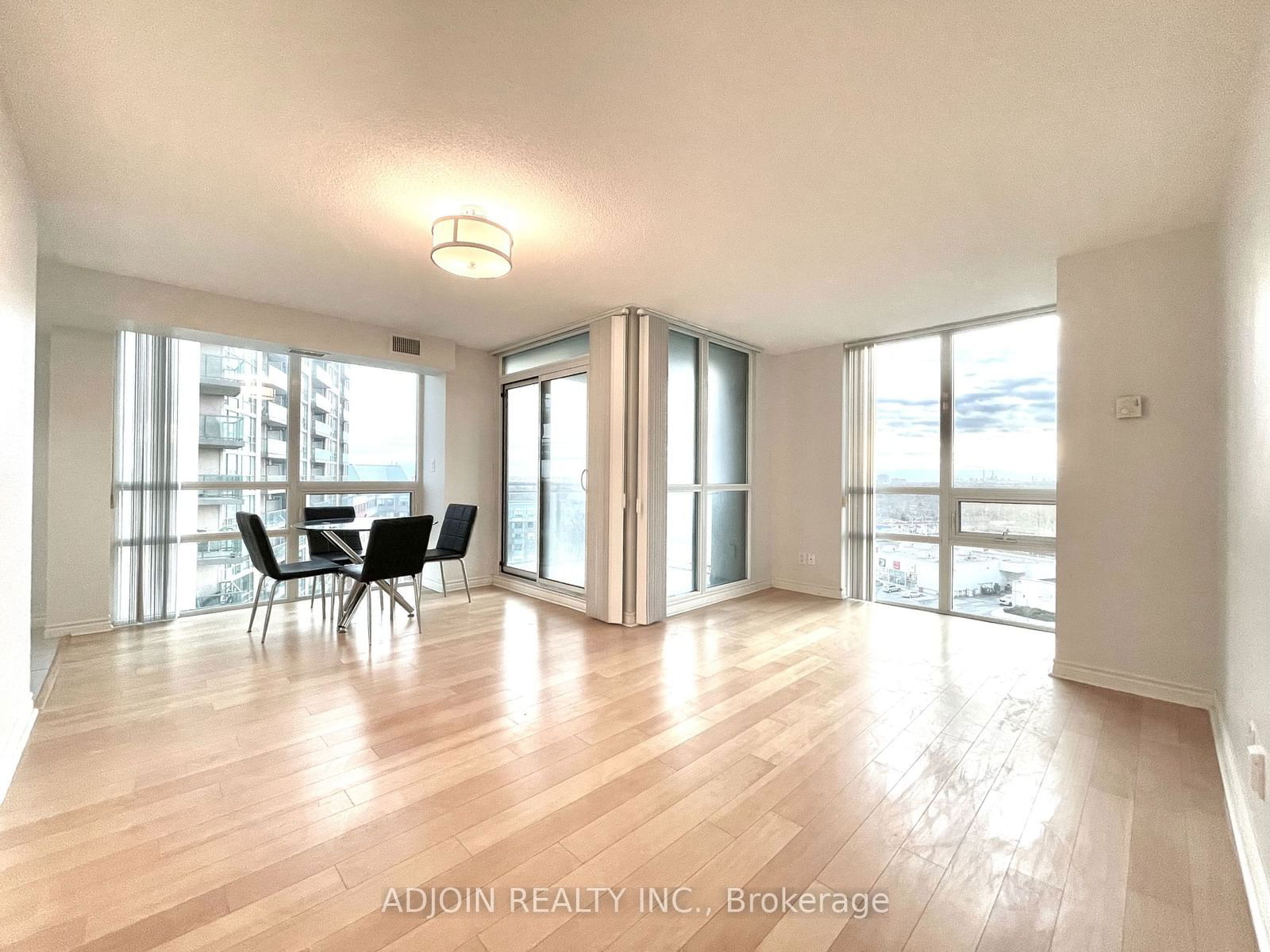 88 Grangeway Ave, unit 1209 for rent