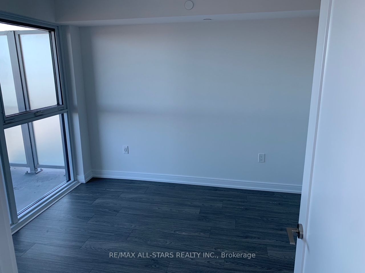 225 Village Green Sq, unit 1601 for rent