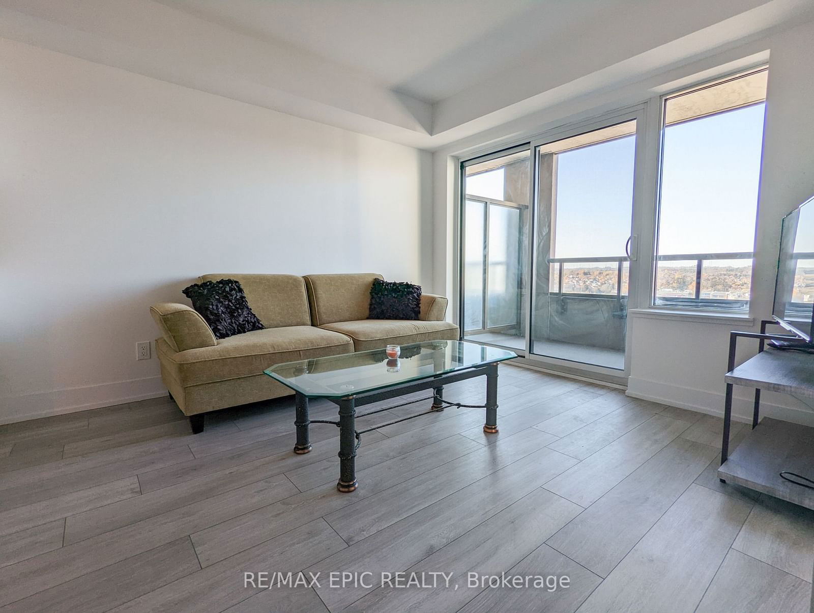 1215 Bayly St, unit 1101 for rent