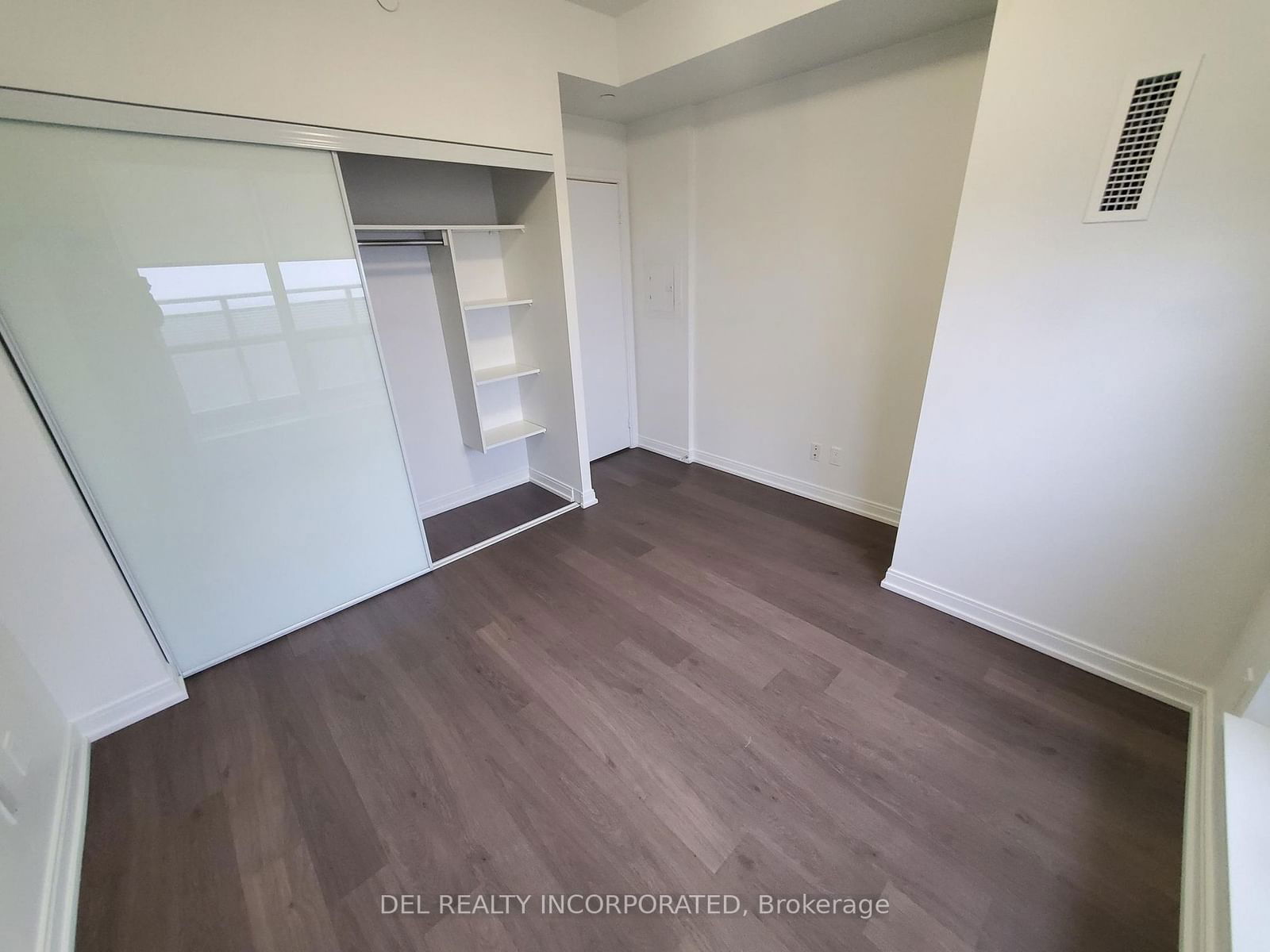 255 Village Green Sq, unit 3107 for rent