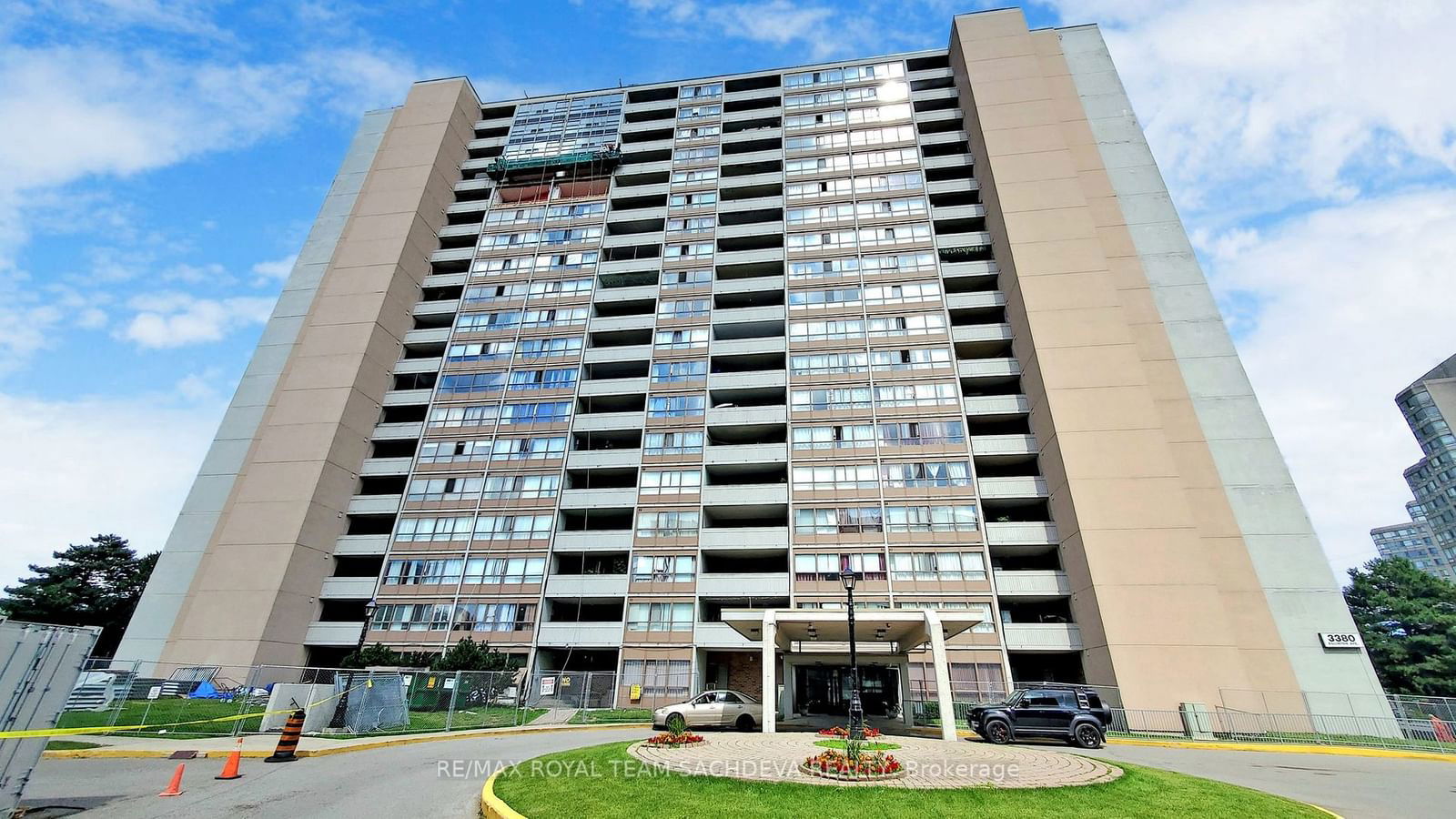 3380 Eglinton Ave E, unit 1709 for rent