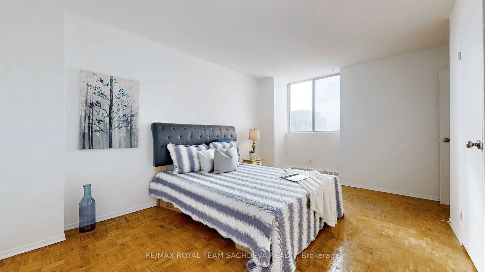 3380 Eglinton Ave E, unit 1709 for rent