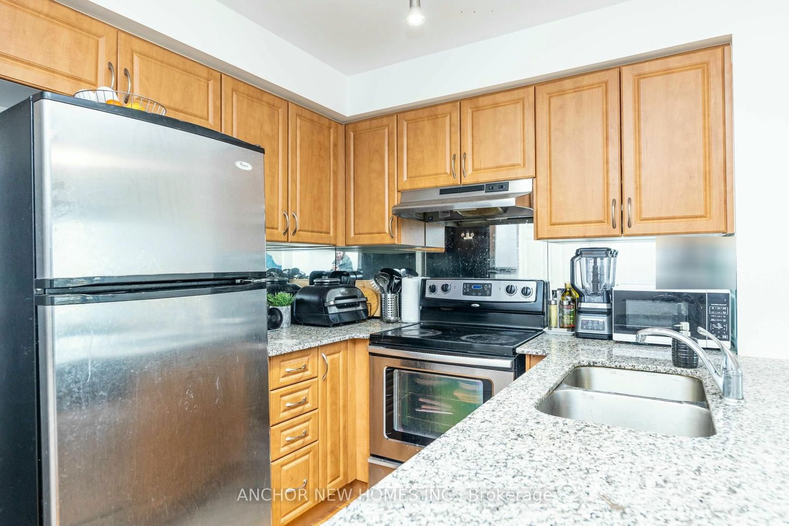 60 Fairfax Cres, unit 426 for sale