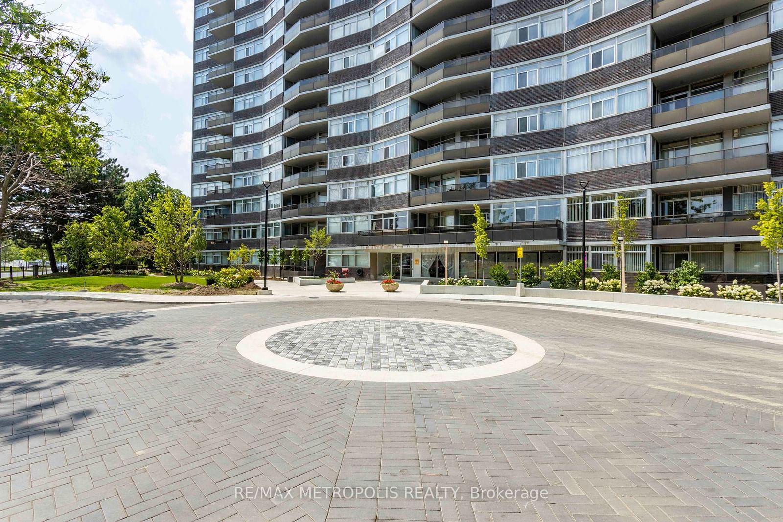 Bridletowne I Condos, Scarborough, Toronto