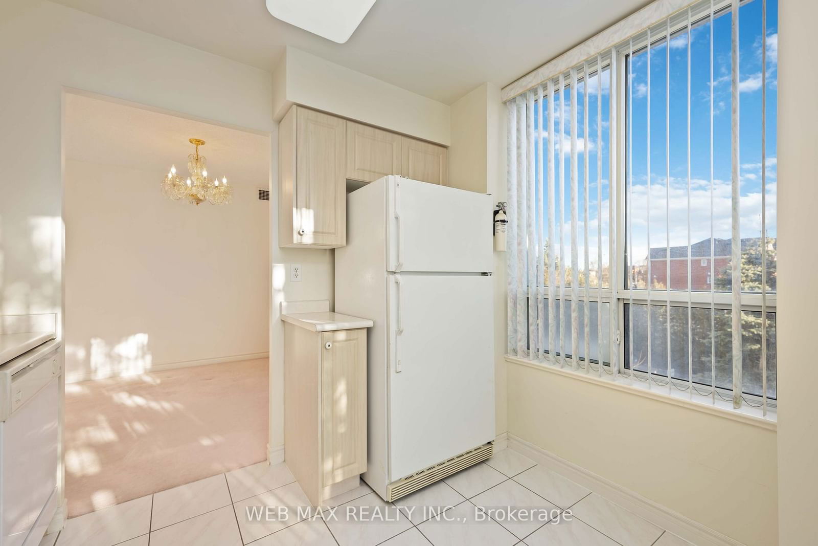 5039 Finch Ave E, unit 305 for sale