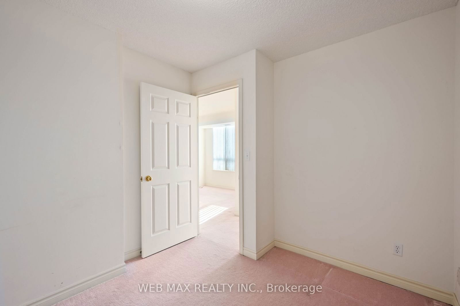 5039 Finch Ave E, unit 305 for sale