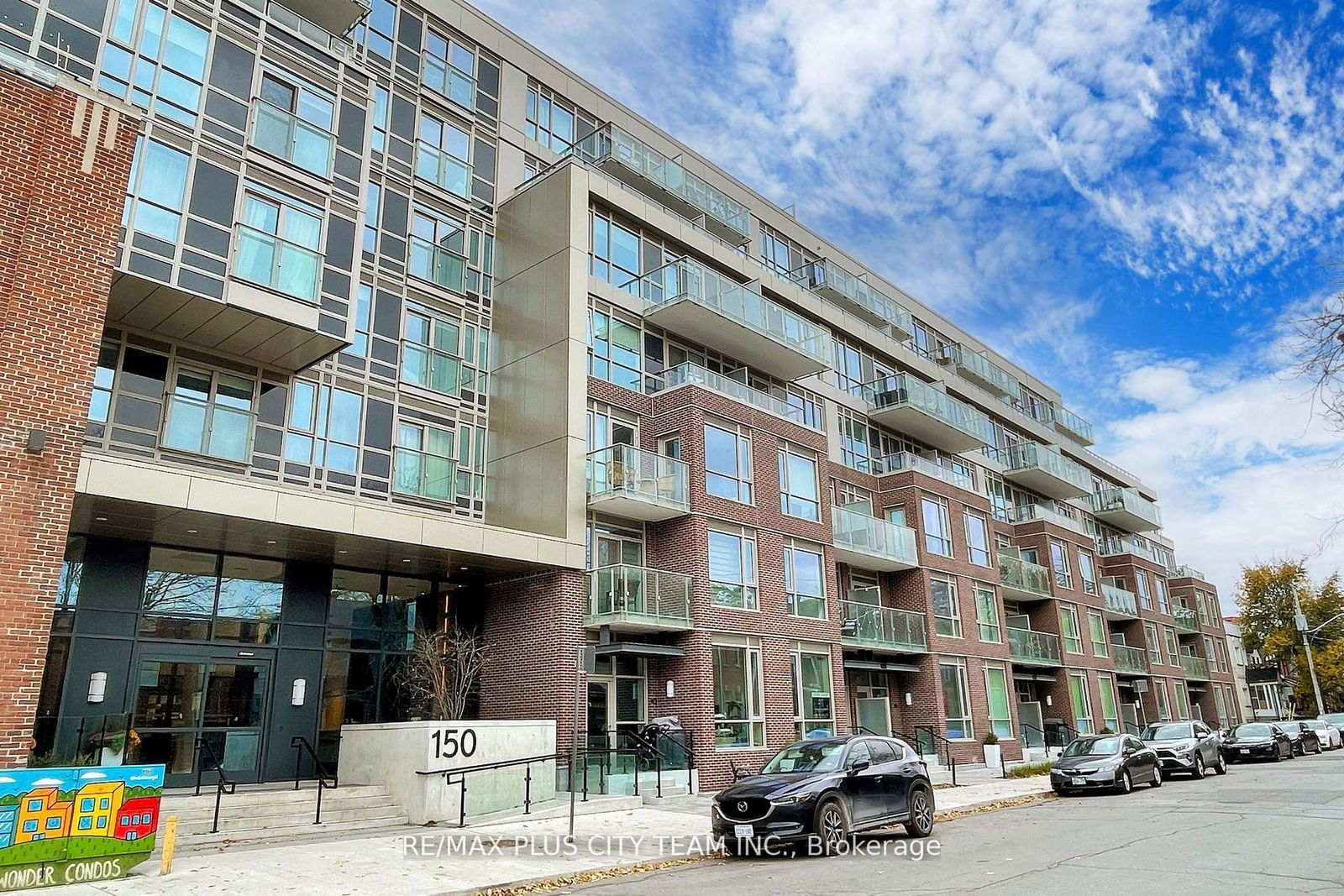 150 Logan Ave, unit 515 for rent