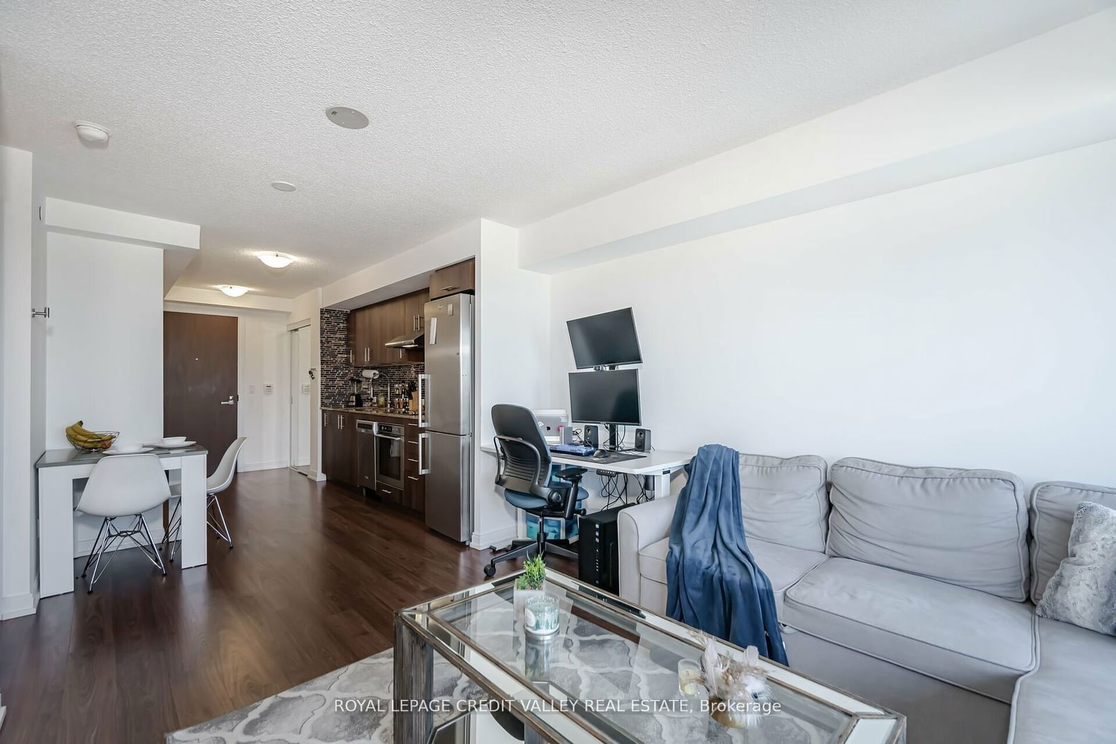 255 Village Green Sq, unit 1307 for sale