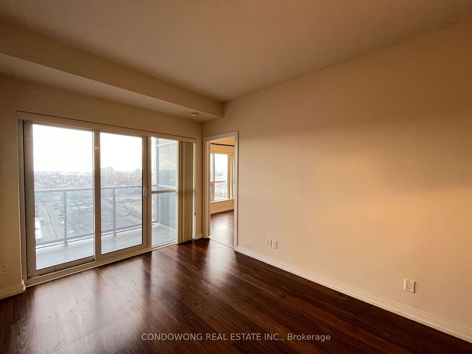 181 Village Green Sq, unit 2221 for rent