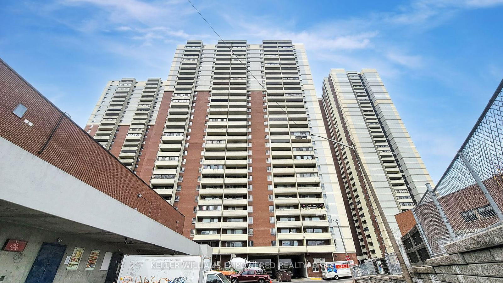 5 Massey Sq, unit 2301 for sale