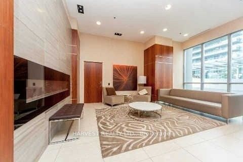 50 Town Centre Crt, unit 403 for rent