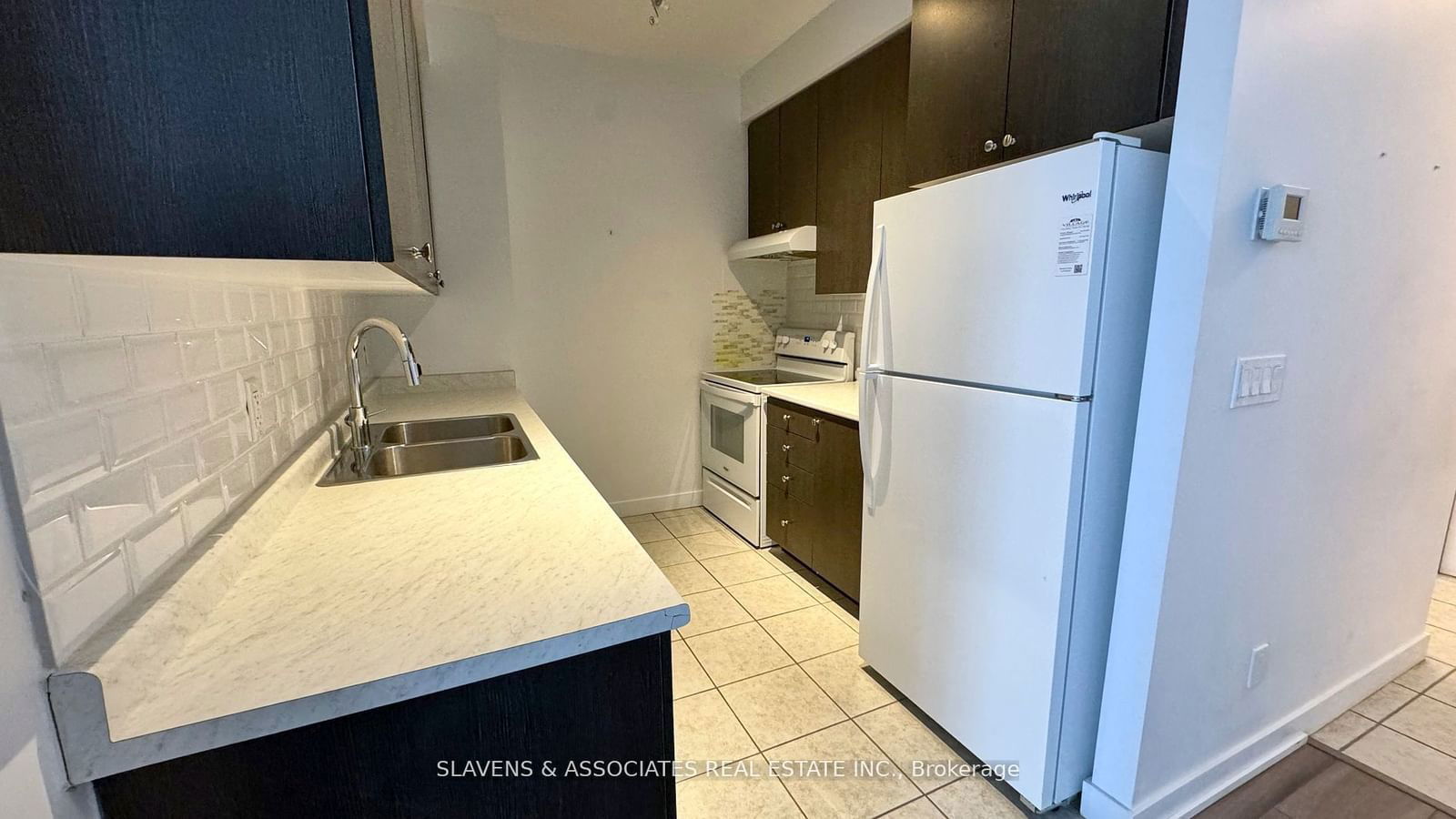 8 Trent Ave, unit 206 for rent