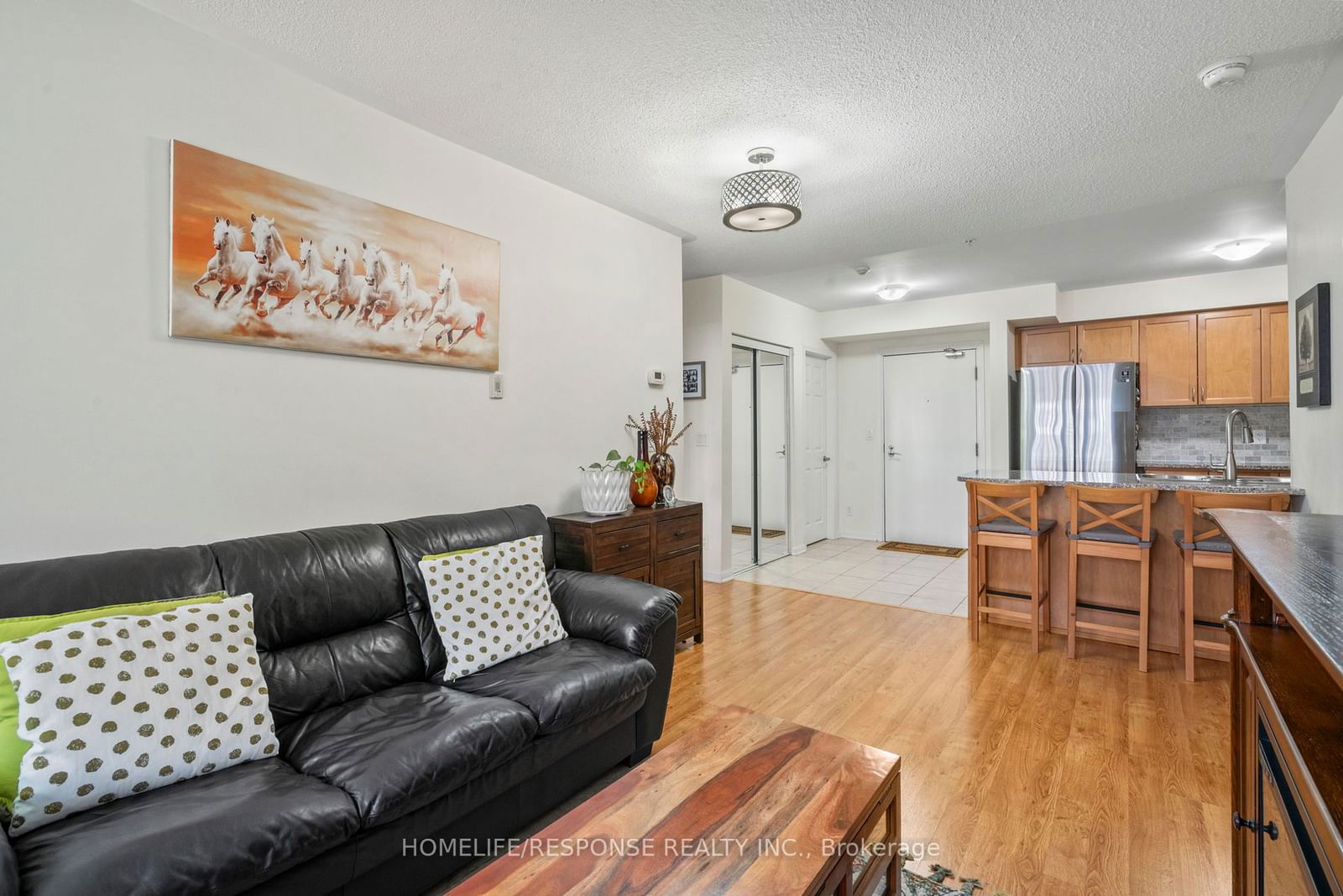 10 MENDELSSOHN St, unit 124 for sale