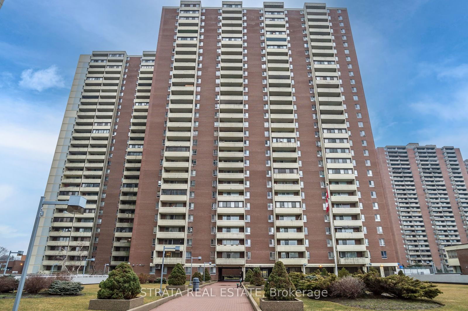 5 Massey Sq, unit 1604 for sale