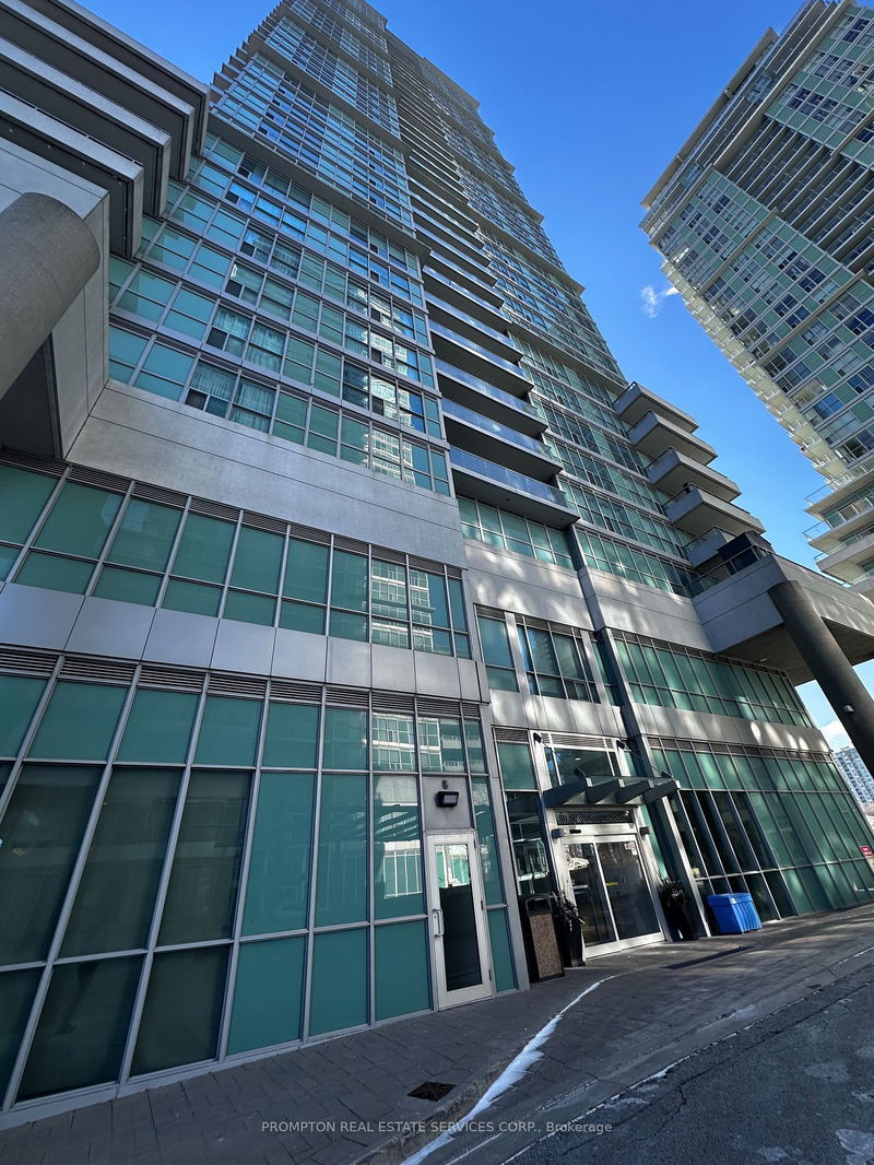 50 Town Centre Crt, unit 2704 for rent