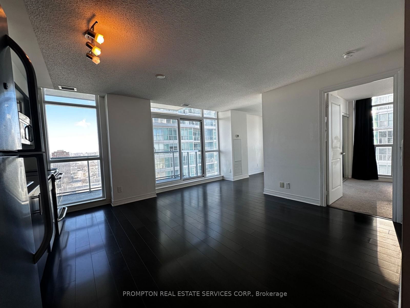 50 Town Centre Crt, unit 2704 for rent