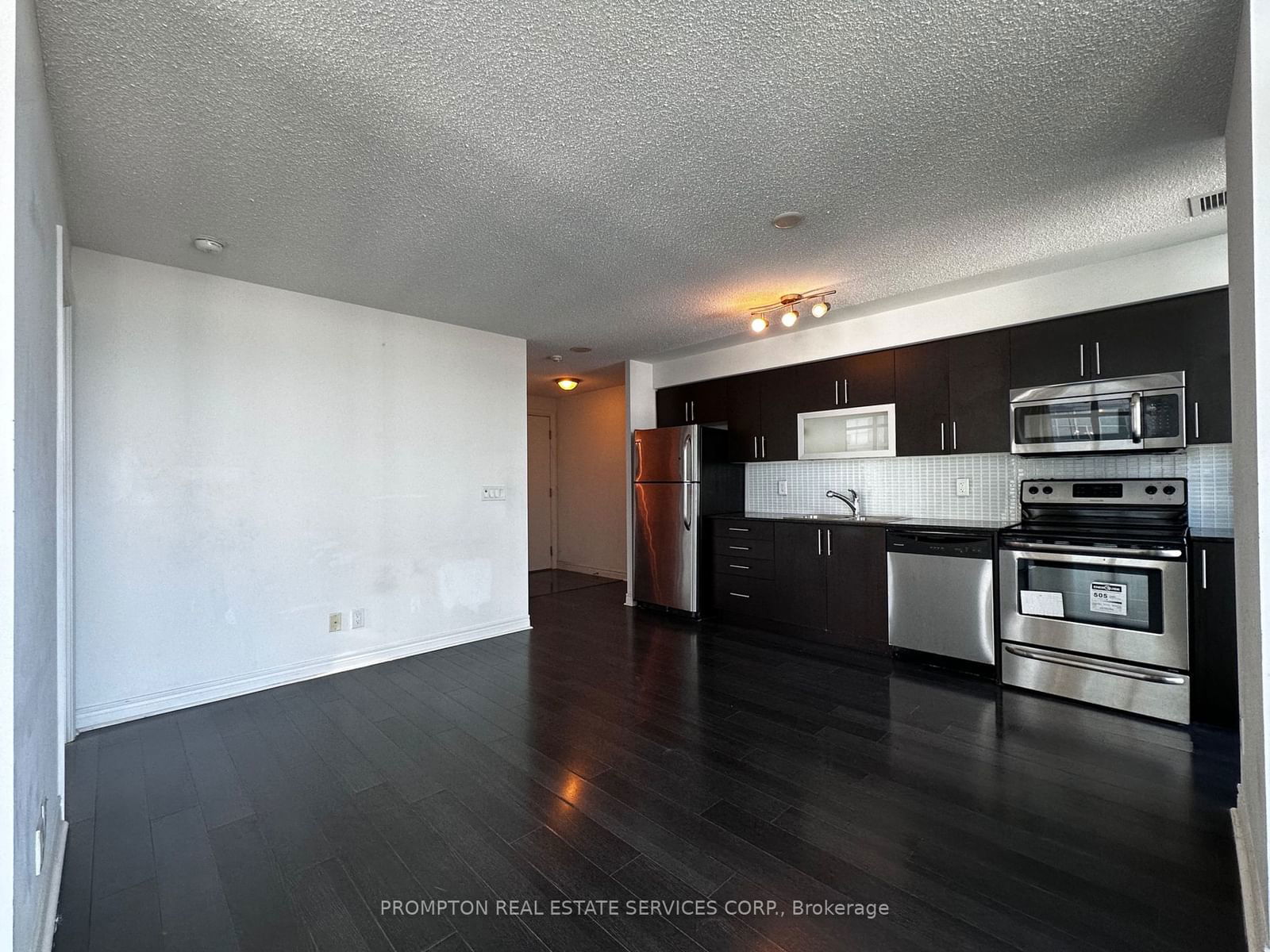 50 Town Centre Crt, unit 2704 for rent