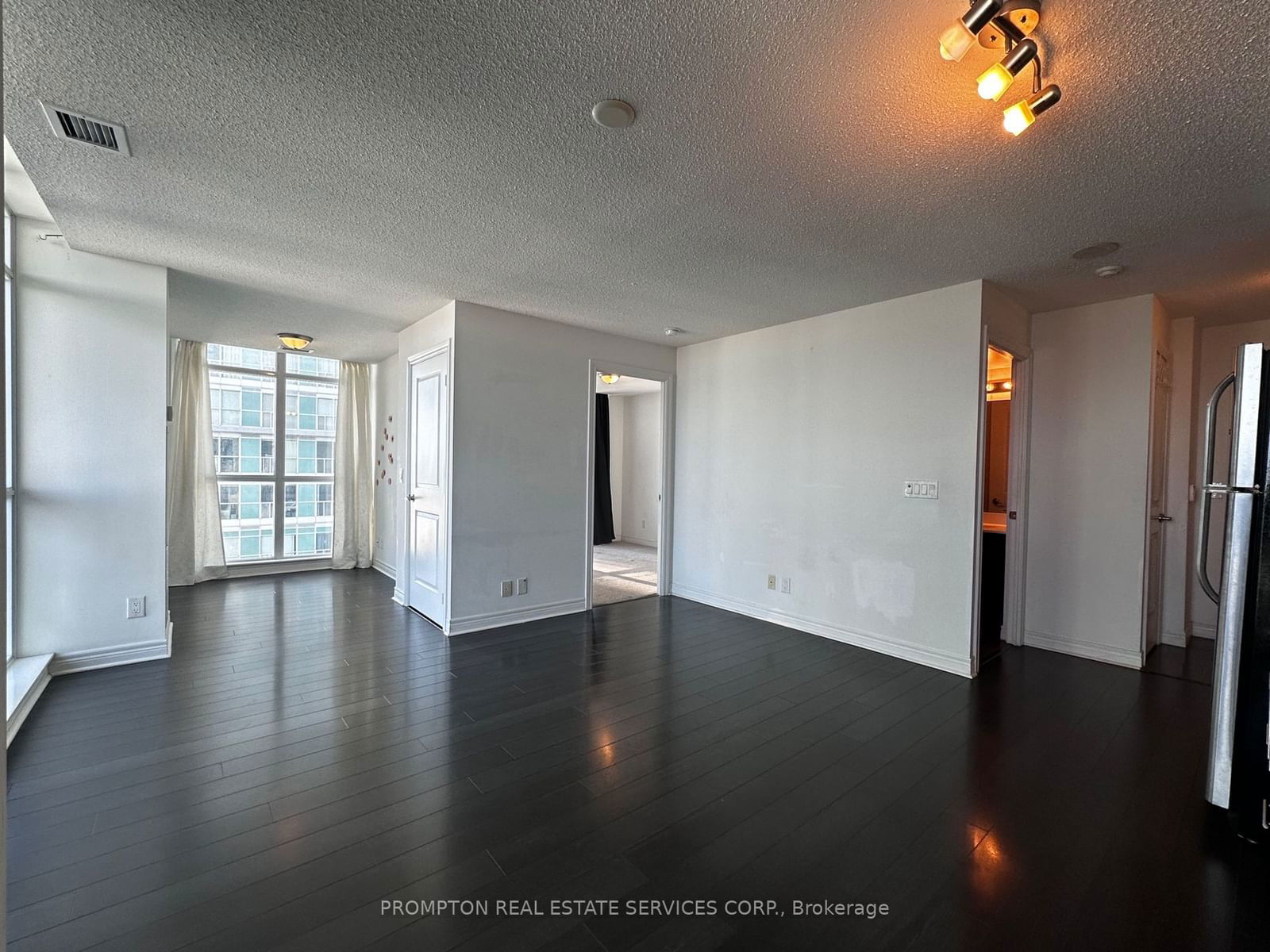 50 Town Centre Crt, unit 2704 for rent