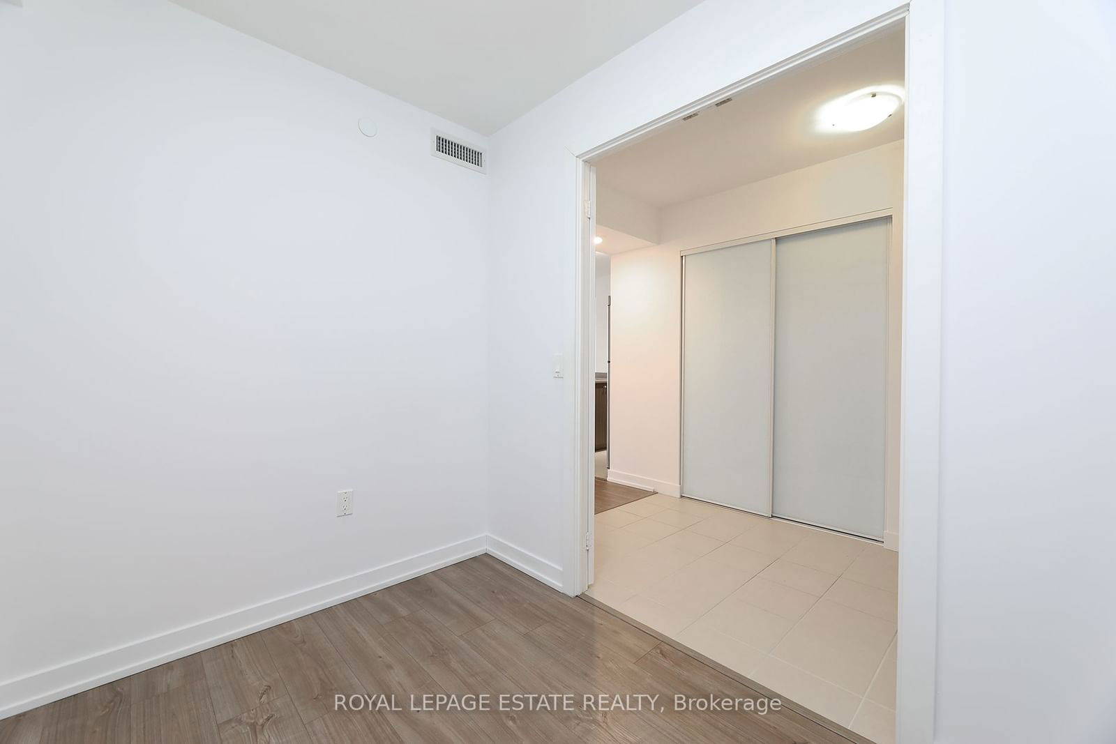 1346 Danforth Rd, unit 808 for rent