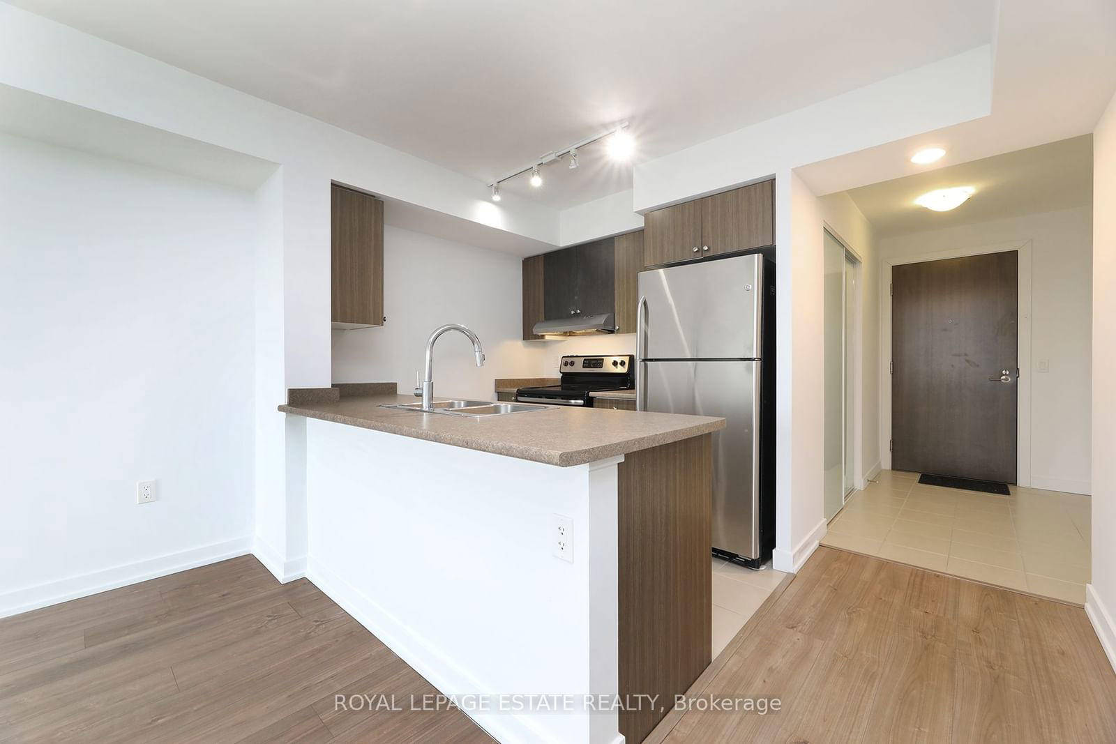 1346 Danforth Rd, unit 808 for rent