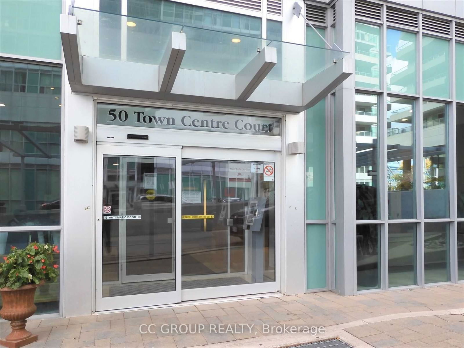 50 TOWN CENTRE Crt, unit 405 for sale