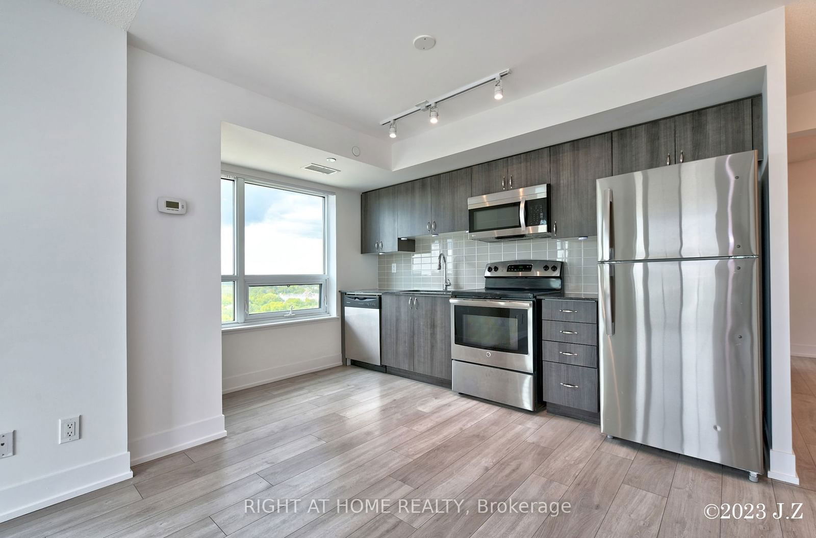 1215 Bayly St, unit 1109 for rent