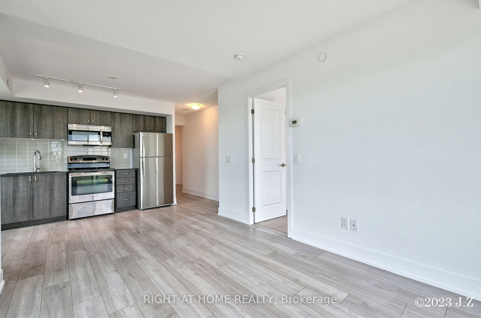 1215 Bayly St, unit 1109 for rent