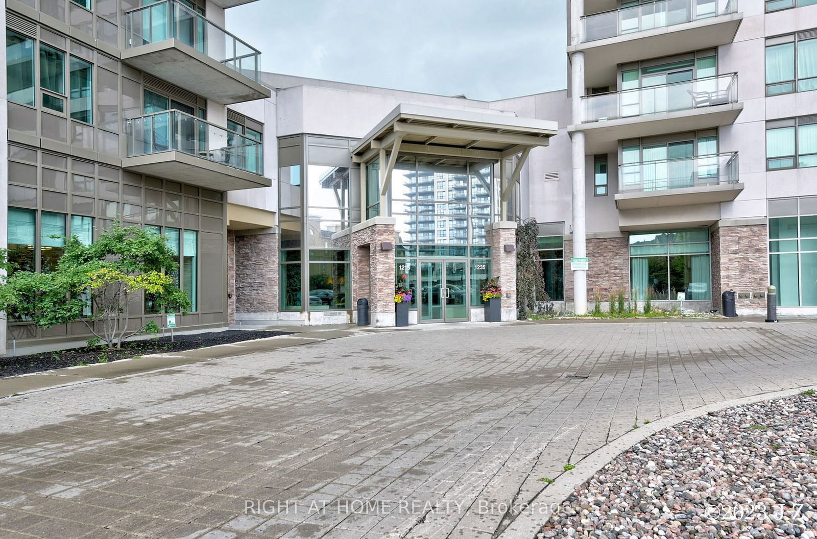 1215 Bayly St, unit 1109 for rent