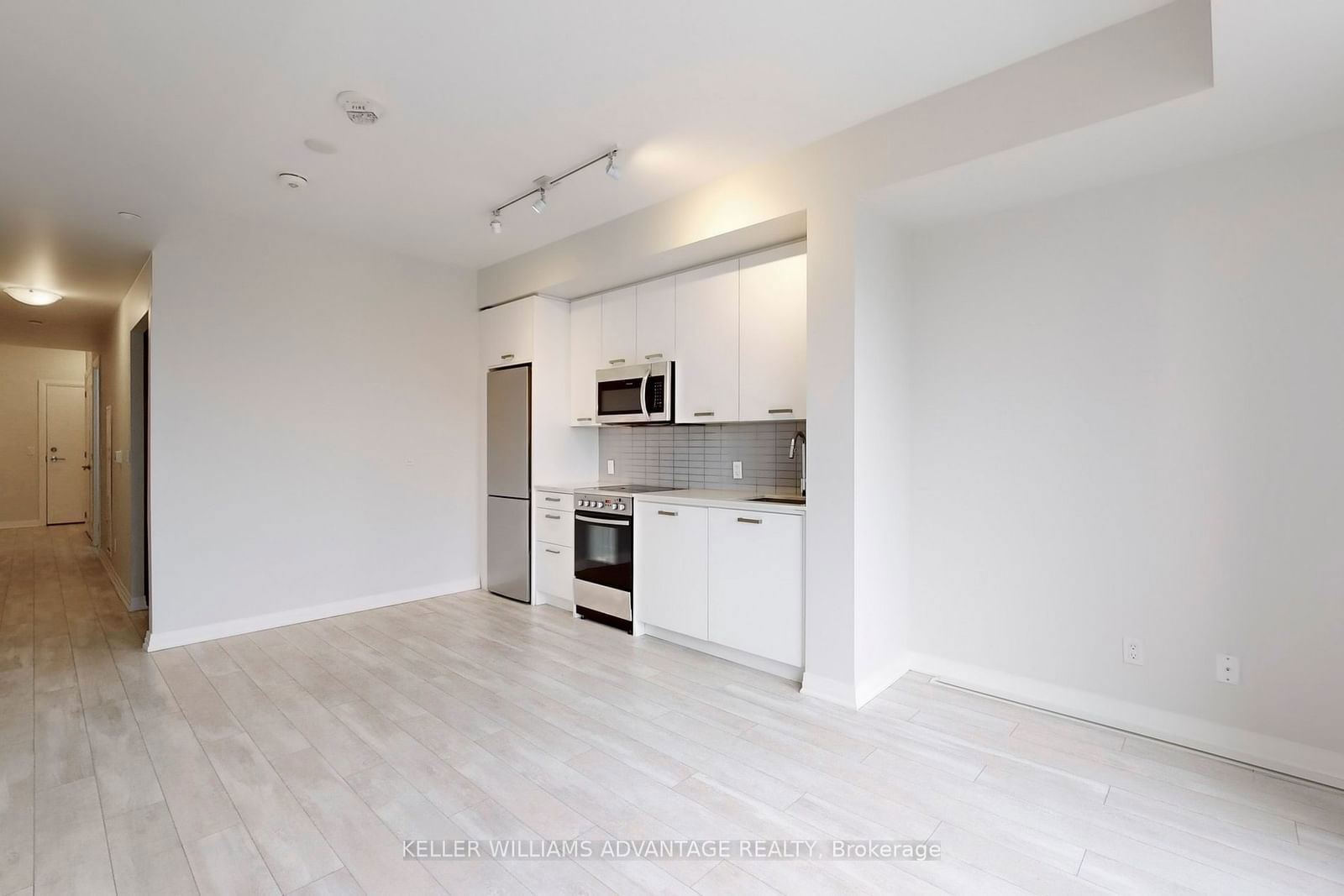 1630 Queen St E, unit 406 for sale