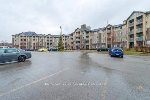 684 Warden Ave, unit 325 for sale