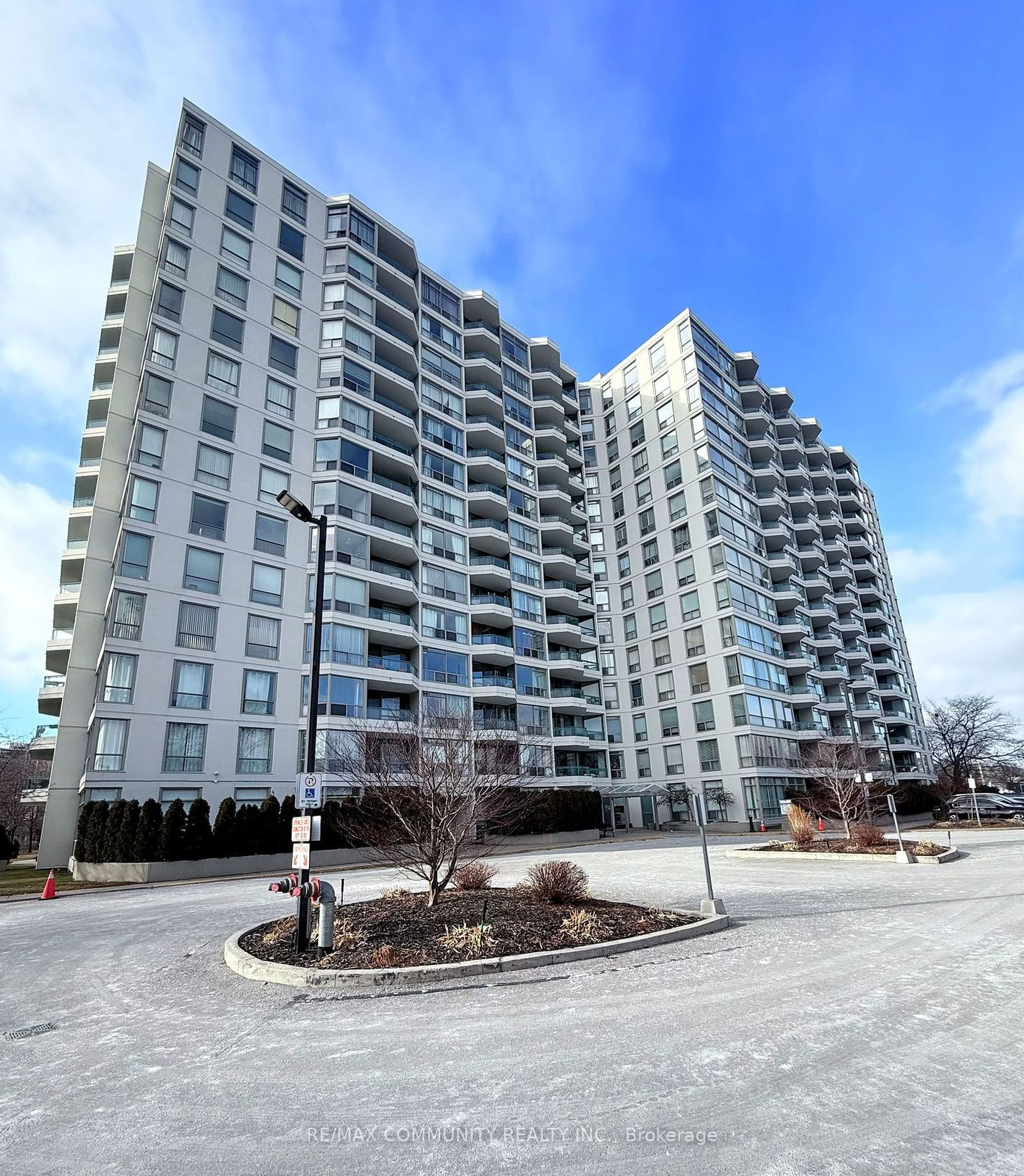 4727 Sheppard Ave E, unit 1210 for rent