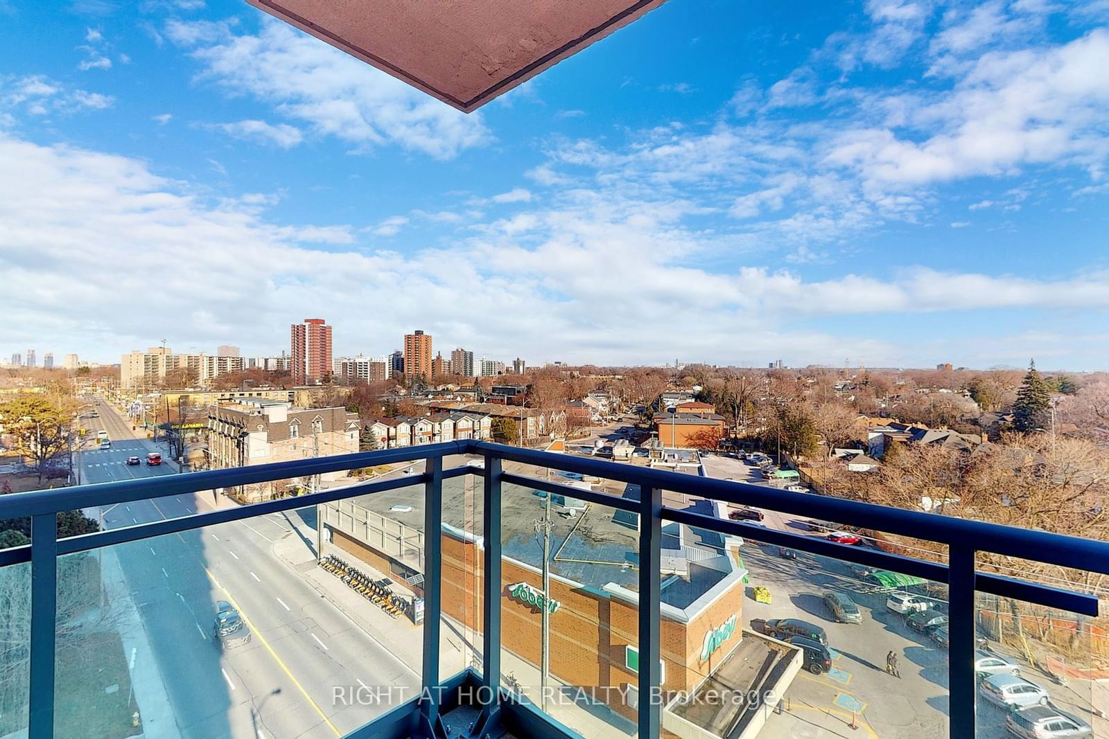 1048 Broadview Ave, unit 806 for rent