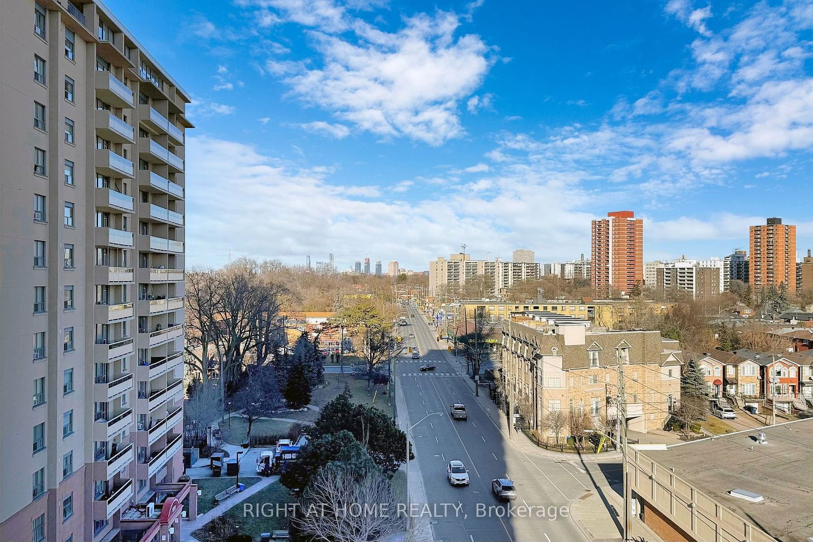 1048 Broadview Ave, unit 806 for rent