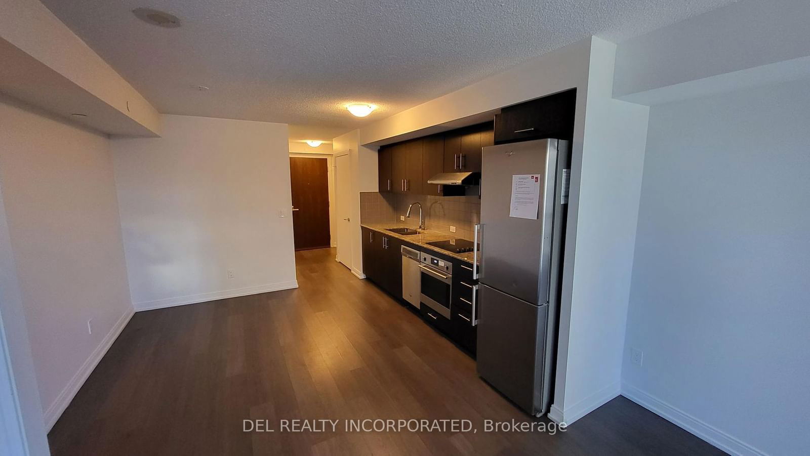 255 Village Green Sq, unit 1801 for rent