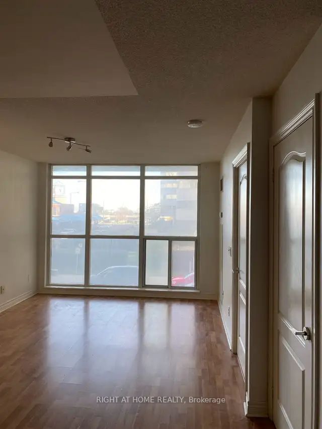 70 Town Centre Crt, unit 203 for rent