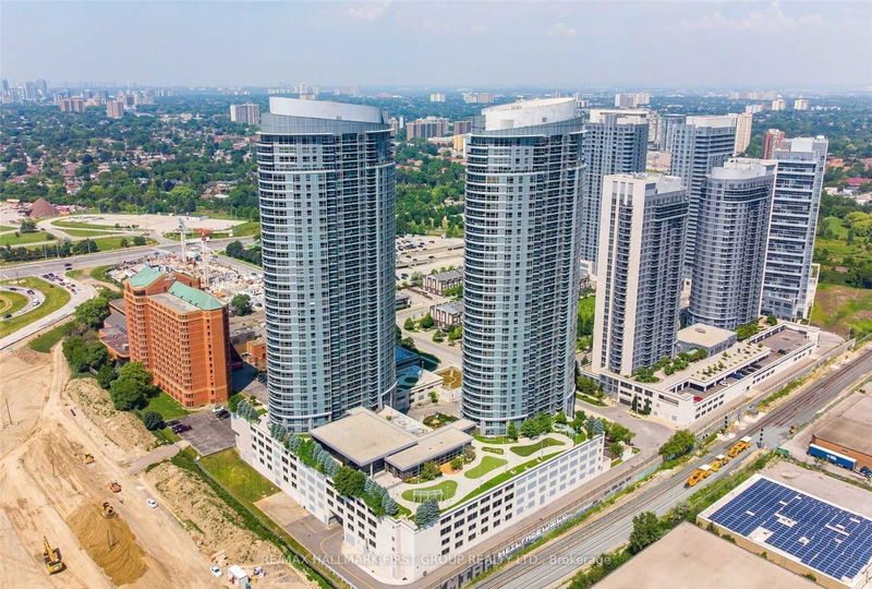 125 Village Green Sq, unit 1409 for rent