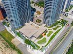 125 Village Green Sq, unit 1409 for rent