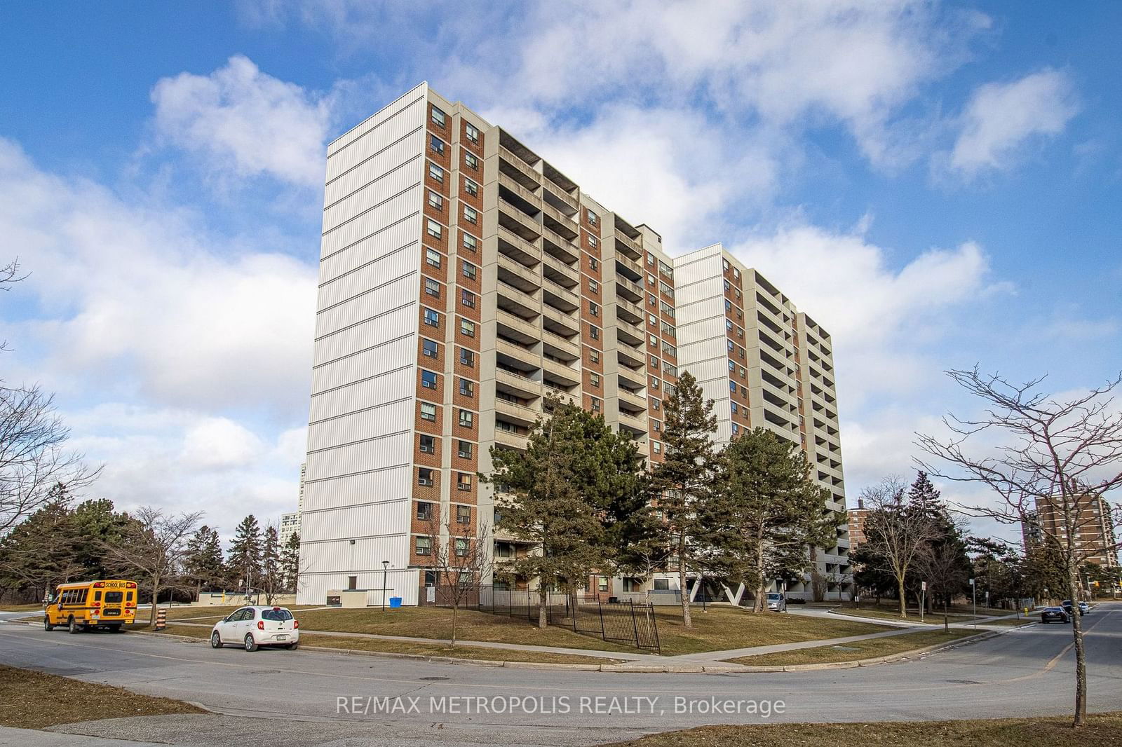 100 Prudential Drive Condos, Scarborough, Toronto