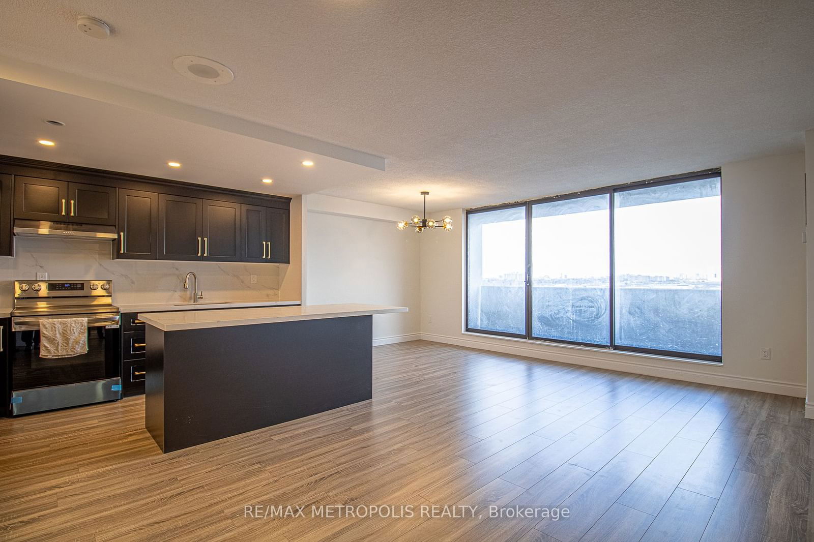 100 Prudential Drive Condos, Scarborough, Toronto