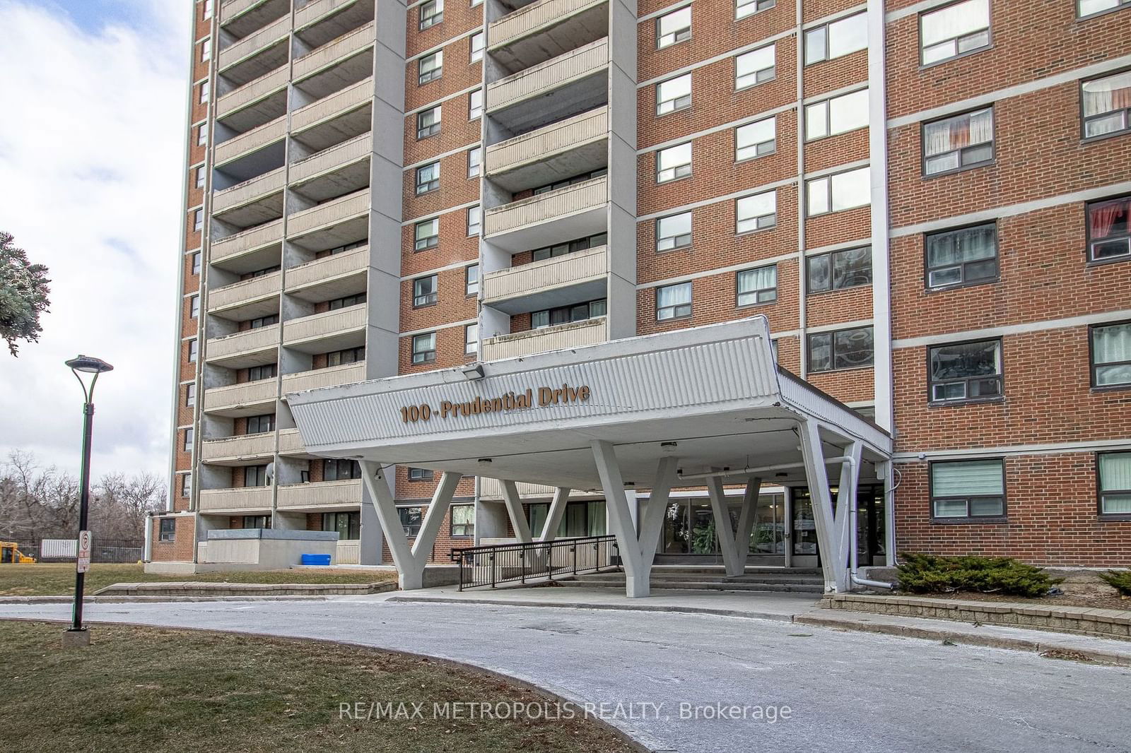 100 Prudential Drive Condos, Scarborough, Toronto