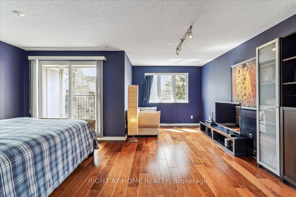 1881 Mcnicoll Ave, unit 558 for sale