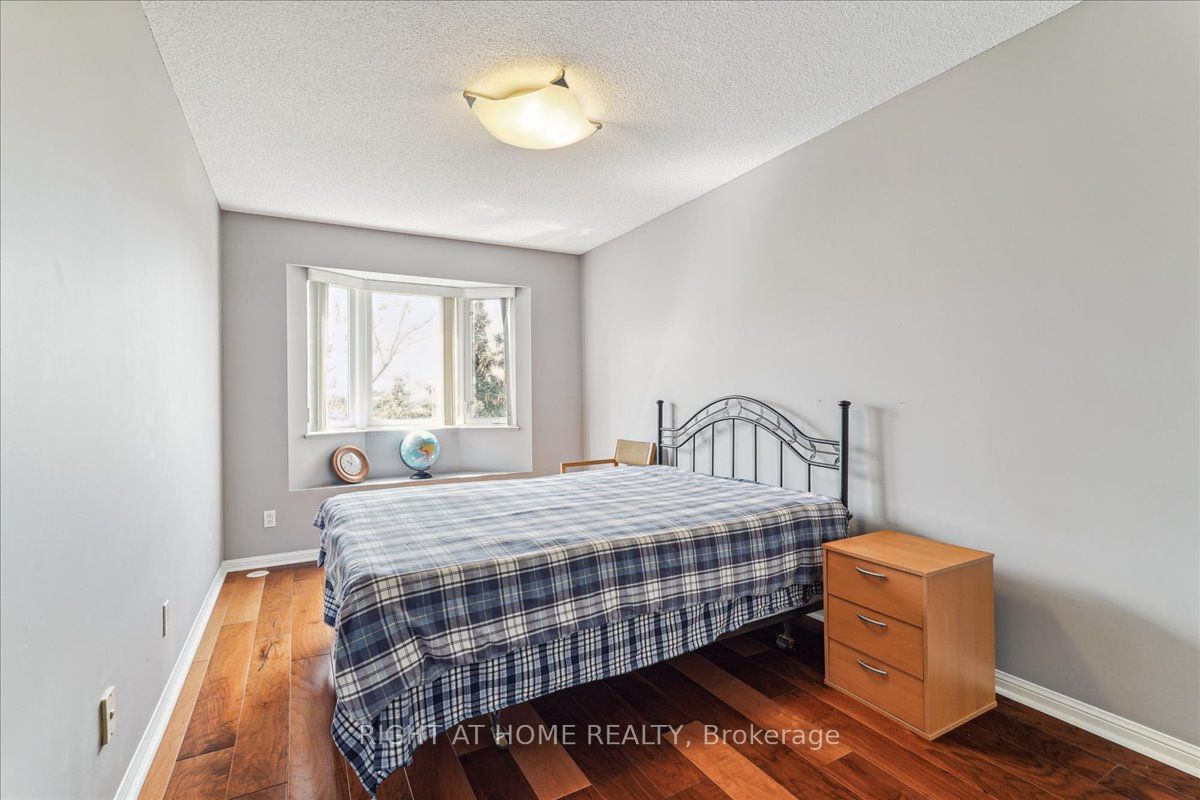 1881 Mcnicoll Ave, unit 558 for sale