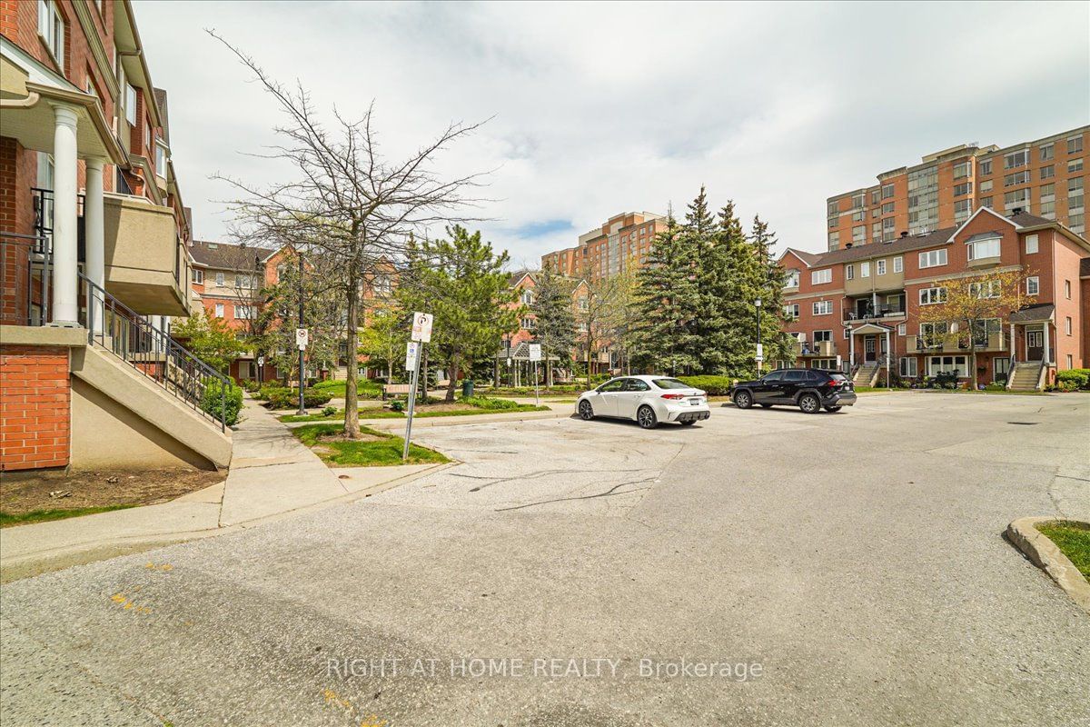 1881 Mcnicoll Ave, unit 558 for sale