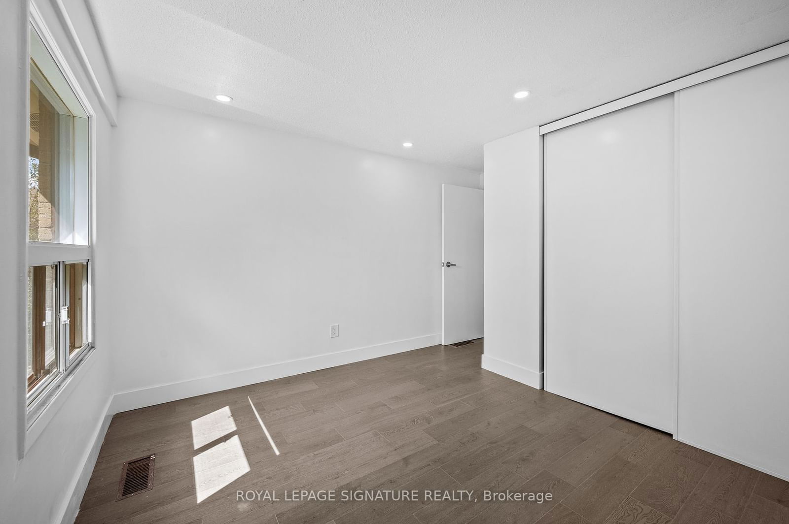 275 Broadview Ave, unit 92 for sale