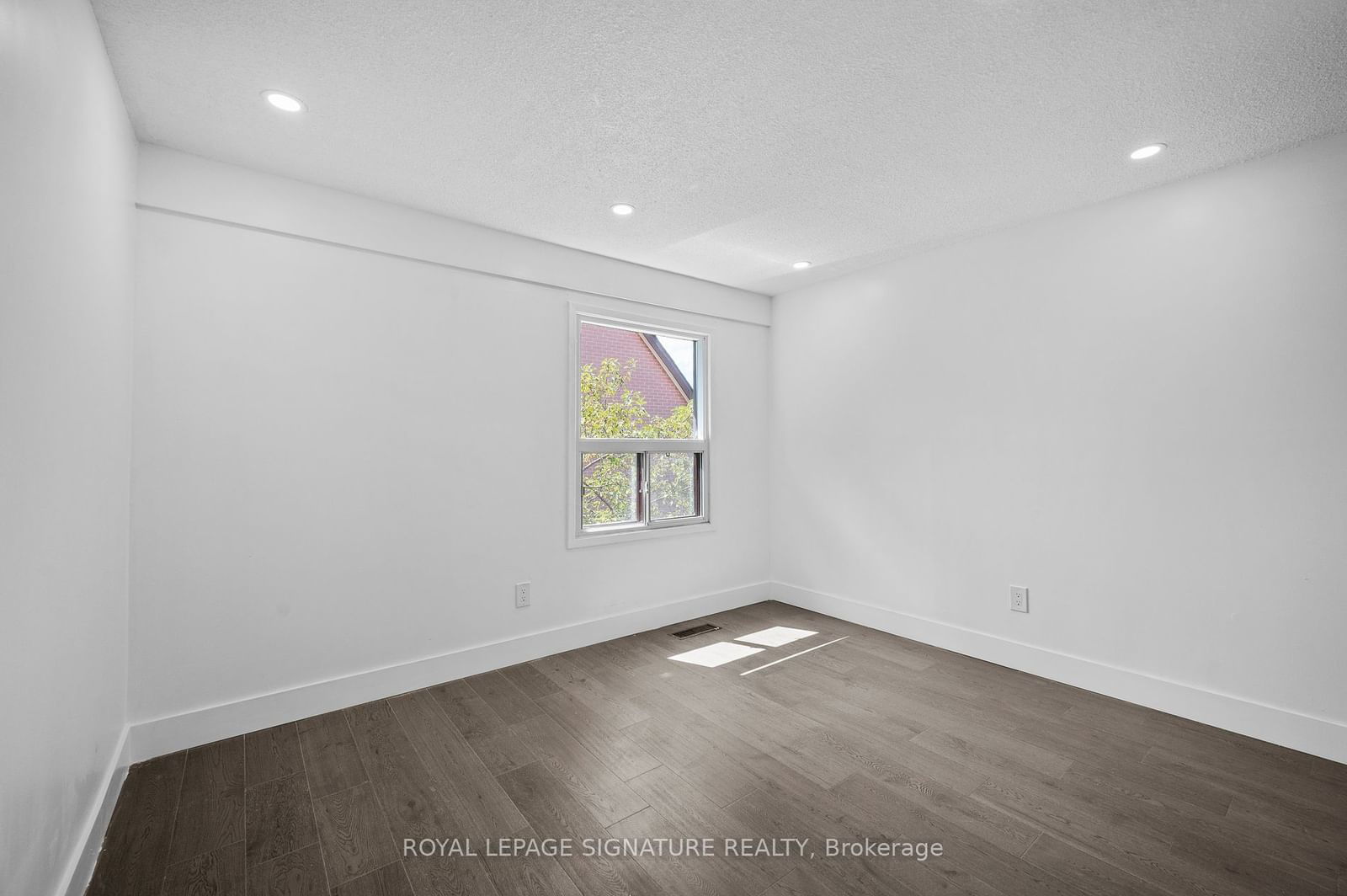 275 Broadview Ave, unit 92 for sale