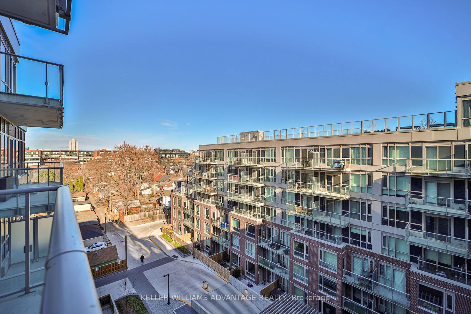 150 Logan Ave, unit 713 for sale