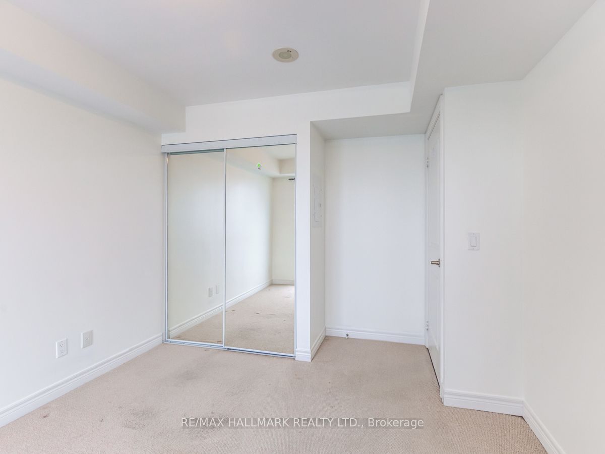 50 Town Centre Crt, unit 2402 for rent